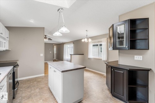 856 53222 Range Road 272, Rural Parkland County, AB - Indoor Photo Showing Kitchen
