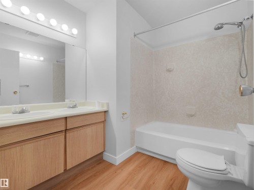 #50 1904 48 St Nw, Edmonton, AB - Indoor Photo Showing Bathroom
