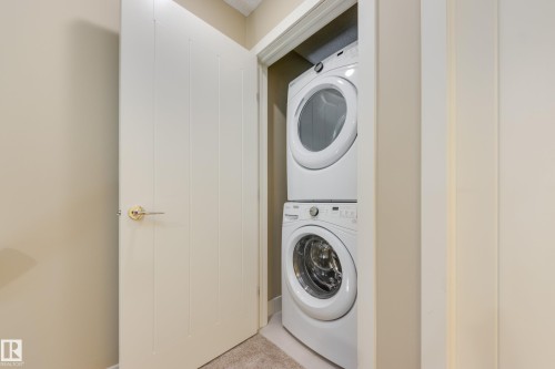 #39 804 Welsh Dr Sw, Edmonton, AB - Indoor Photo Showing Laundry Room
