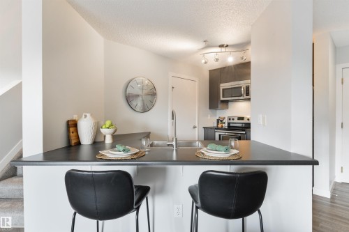 #409 10153 117 St Nw, Edmonton, AB - Indoor