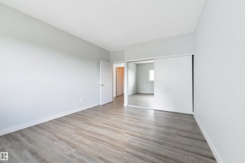 #409 10153 117 St Nw, Edmonton, AB - Indoor Photo Showing Other Room