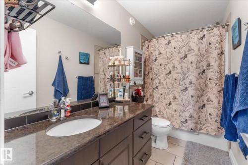 116 Gilmore Way, Spruce Grove, AB - Indoor Photo Showing Bathroom