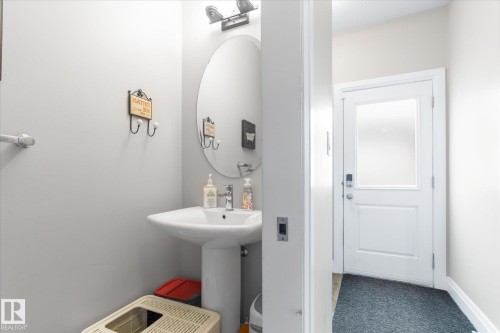 116 Gilmore Way, Spruce Grove, AB - Indoor Photo Showing Bathroom