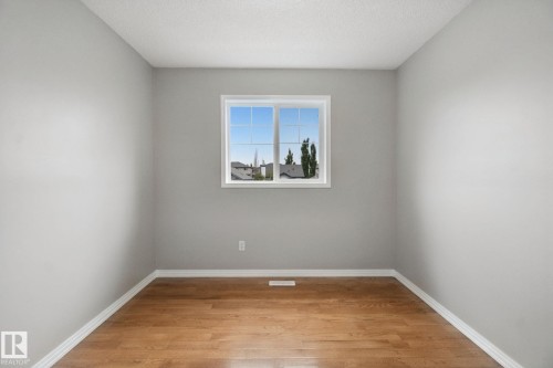 3104 32 Avenue Nw, Edmonton, AB - Indoor Photo Showing Other Room