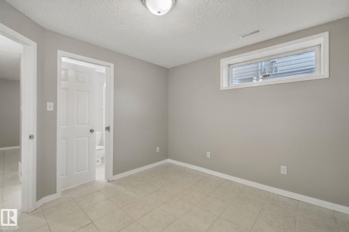 3104 32 Avenue Nw, Edmonton, AB - Indoor Photo Showing Other Room