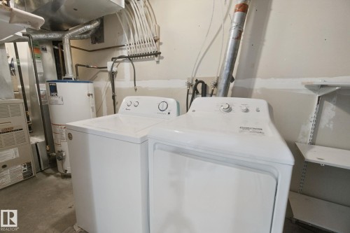 3104 32 Avenue Nw, Edmonton, AB - Indoor Photo Showing Laundry Room