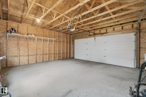 3104 32 Avenue Nw, Edmonton, AB - Indoor Photo Showing Garage