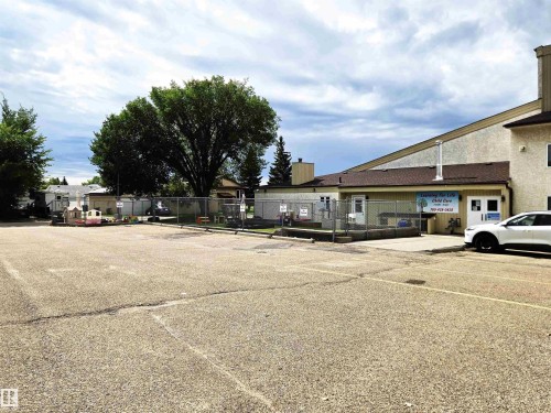 3104 32 Avenue Nw, Edmonton, AB - Outdoor