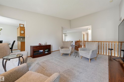 619 Revell Wynd Nw, Edmonton, AB - Indoor