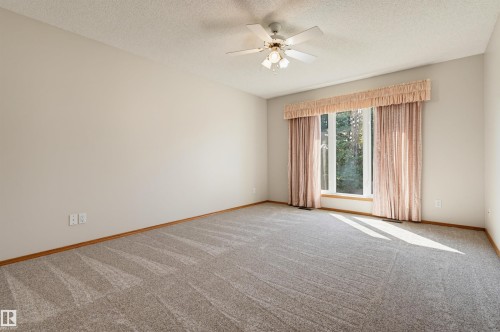 619 Revell Wynd Nw, Edmonton, AB - Indoor Photo Showing Other Room