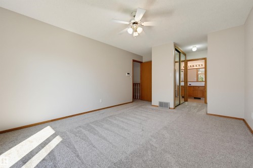 619 Revell Wynd Nw, Edmonton, AB - Indoor Photo Showing Other Room