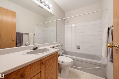 619 Revell Wynd Nw, Edmonton, AB - Indoor Photo Showing Bathroom