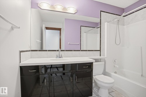 11413 118 Street Nw, Edmonton, AB - Indoor Photo Showing Bathroom