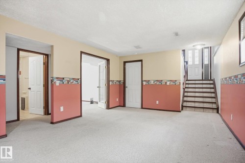 11413 118 Street Nw, Edmonton, AB - Indoor Photo Showing Other Room