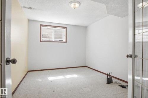 11413 118 Street Nw, Edmonton, AB - Indoor Photo Showing Other Room