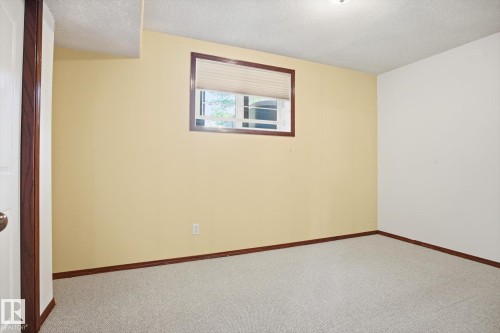 11413 118 Street Nw, Edmonton, AB - Indoor Photo Showing Other Room