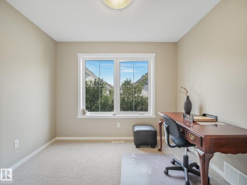 #55 603 Watt Bv Sw, Edmonton, AB - Indoor Photo Showing Office