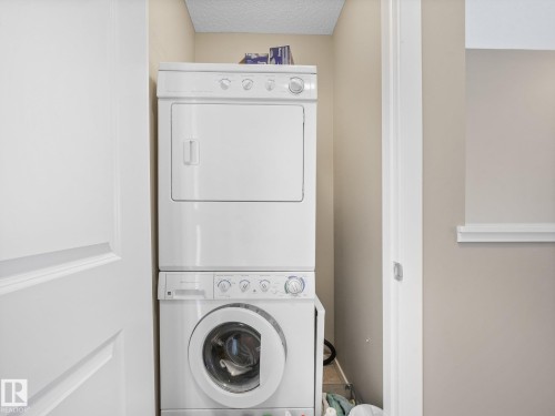#55 603 Watt Bv Sw, Edmonton, AB - Indoor Photo Showing Laundry Room