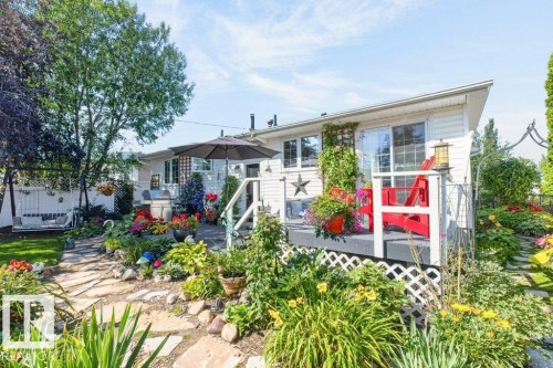 9047 52 Street Nw, Edmonton, AB - Outdoor
