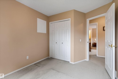 2 Dunvegan Crest, St. Albert, AB - Indoor Photo Showing Other Room