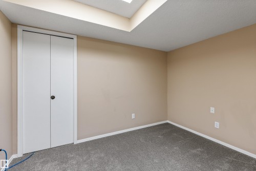 2 Dunvegan Crest, St. Albert, AB - Indoor Photo Showing Other Room