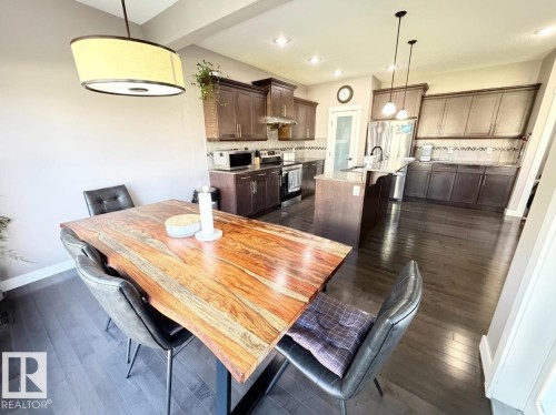 711 57 St Sw, Edmonton, AB - Indoor Photo Showing Dining Room
