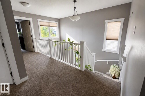 711 57 St Sw, Edmonton, AB - Indoor Photo Showing Other Room