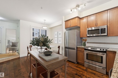 #16 11518 76 Av Nw, Edmonton, AB - Indoor Photo Showing Kitchen