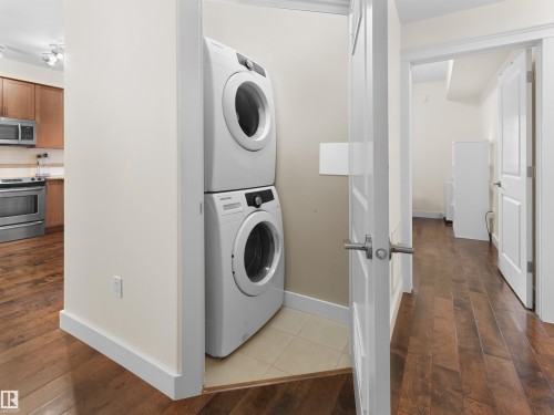 #16 11518 76 Av Nw, Edmonton, AB - Indoor Photo Showing Laundry Room