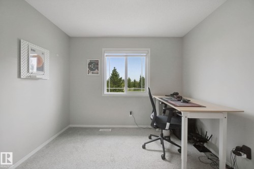 735 176 Street Sw, Edmonton, AB - Indoor Photo Showing Office