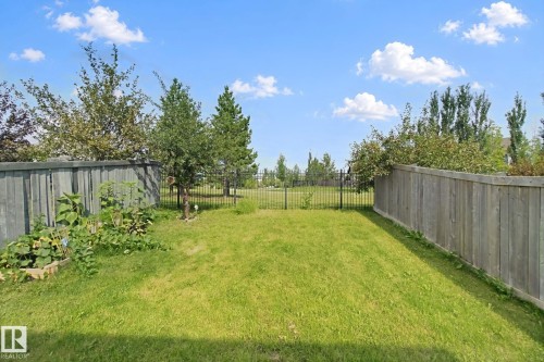 735 176 Street Sw, Edmonton, AB - Outdoor With Backyard