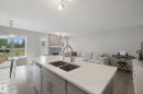 735 176 Street Sw, Edmonton, AB  - Indoor Photo Showing Kitchen With Double Sink 