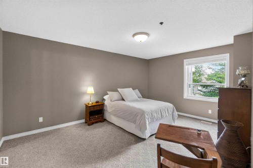 #212 9535 176 St Nw, Edmonton, AB - Indoor Photo Showing Bedroom