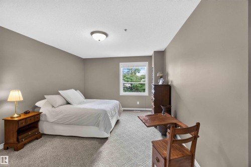 #212 9535 176 St Nw, Edmonton, AB - Indoor Photo Showing Bedroom