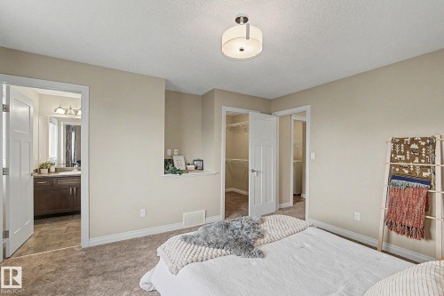 1135 177 Street Sw, Edmonton, AB - Indoor Photo Showing Bedroom