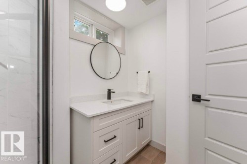 4703 117 Street Nw, Edmonton, AB - Indoor Photo Showing Bathroom