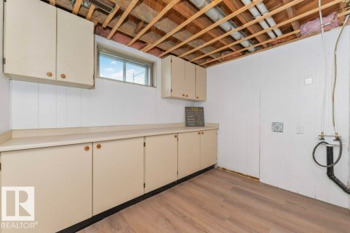 4703 117 Street Nw, Edmonton, AB - Indoor