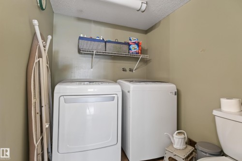 19040 70 Avenue Nw, Edmonton, AB - Indoor Photo Showing Laundry Room