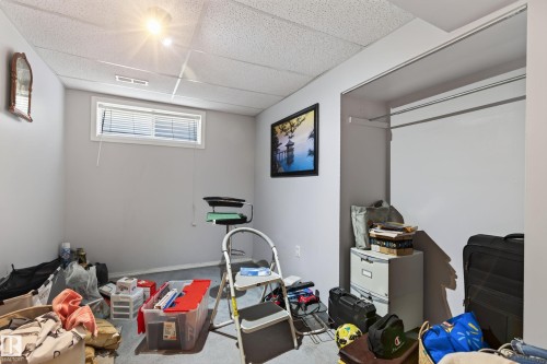 19040 70 Avenue Nw, Edmonton, AB - Indoor