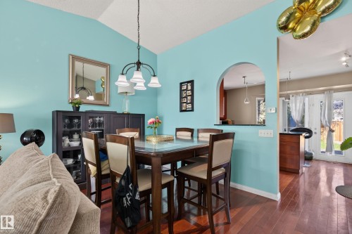 19040 70 Avenue Nw, Edmonton, AB - Indoor Photo Showing Dining Room
