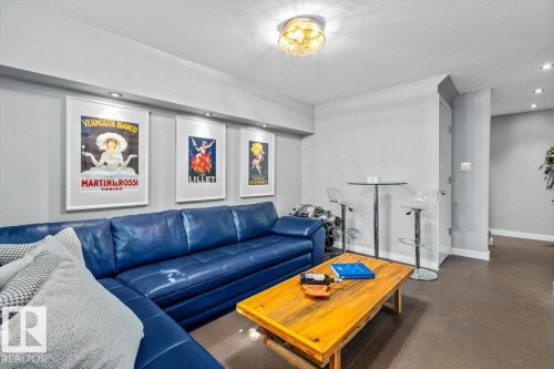 6 Laird Place, St. Albert, AB - Indoor Photo Showing Living Room