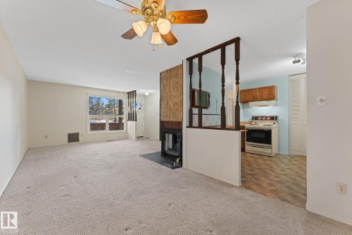 164 Surrey Gardens Nw, Edmonton, AB - Indoor Photo Showing Other Room