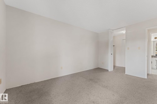 164 Surrey Gardens Nw, Edmonton, AB - Indoor Photo Showing Other Room