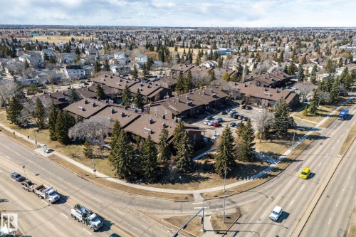 164 Surrey Gardens Nw, Edmonton, AB - Outdoor With View