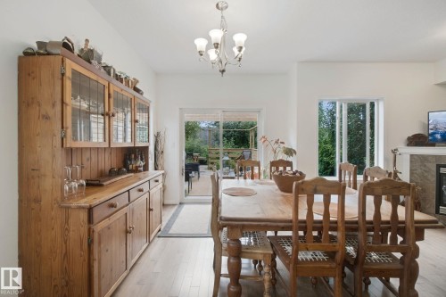 56 Hartwick Manor, Spruce Grove, AB - Indoor Photo Showing Dining Room