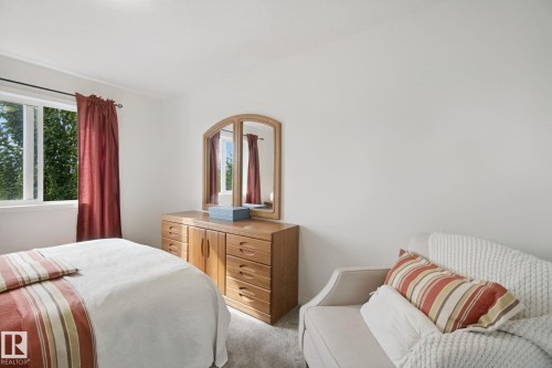 56 Hartwick Manor, Spruce Grove, AB - Indoor Photo Showing Bedroom