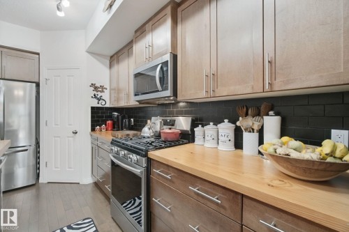 56 Hartwick Manor, Spruce Grove, AB - Indoor Photo Showing Kitchen