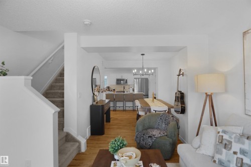 #29 1025 Secord Pm Nw, Edmonton, AB - Indoor