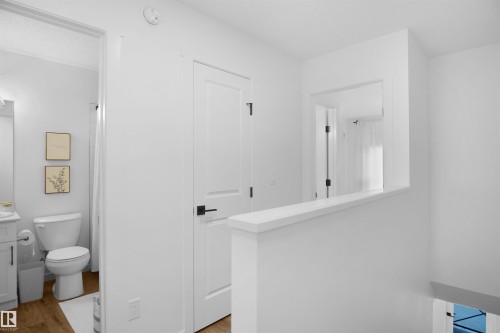 #29 1025 Secord Pm Nw, Edmonton, AB - Indoor Photo Showing Bathroom