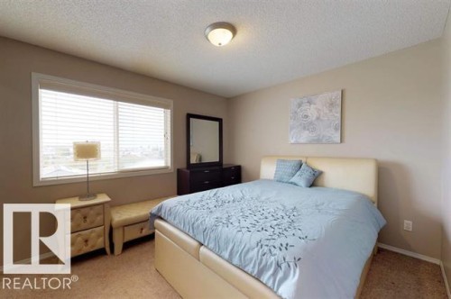 13924 152 Avenue Nw, Edmonton, AB - Indoor Photo Showing Bedroom